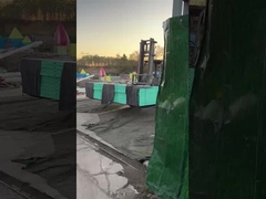 장난감 장비를 트럭에 탑재